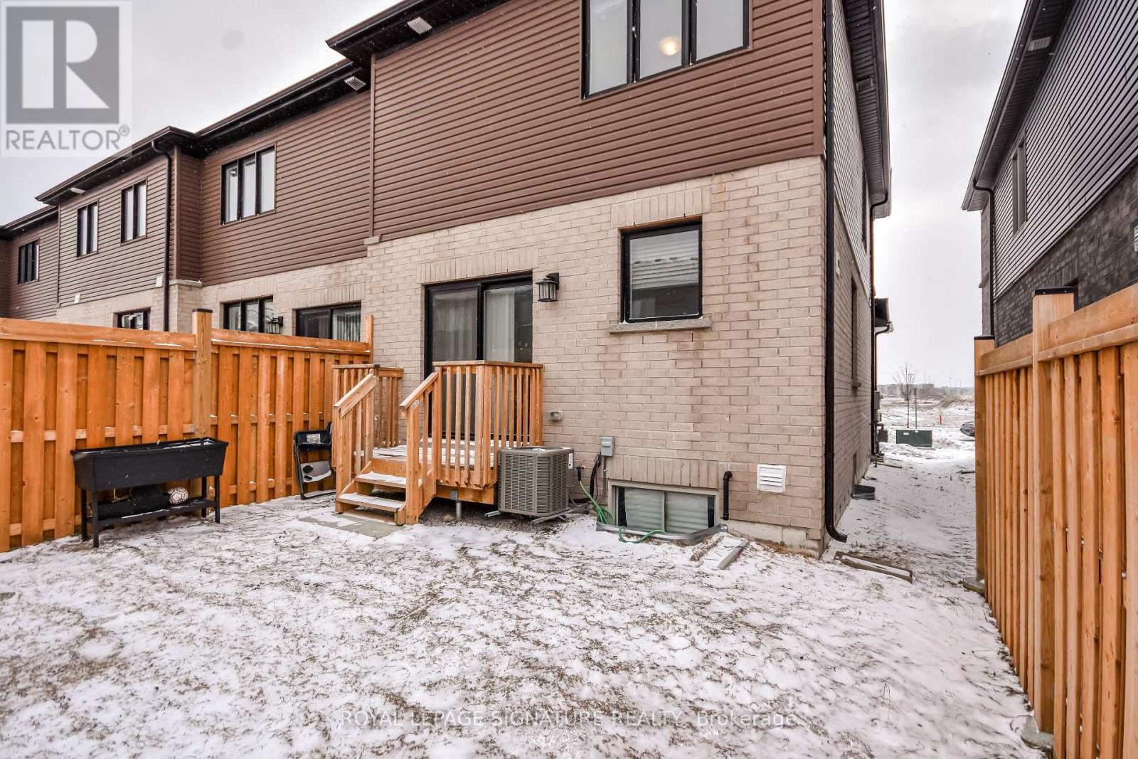 23 Turnberry Lane, Barrie, Ontario  L9J 0M8 - Photo 35 - S12910000