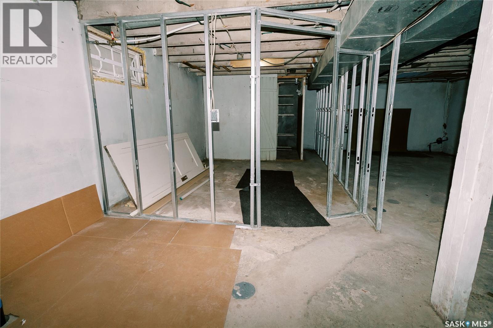 105 28th Street, Saskatoon, Saskatchewan  S7L 0K1 - Photo 29 - SK030940