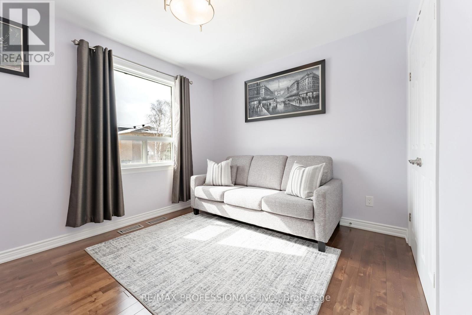 745 Glengrove Avenue W, Toronto, Ontario  M6B 2J7 - Photo 33 - W12910082