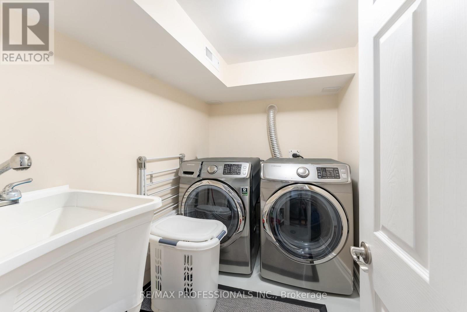 745 Glengrove Avenue W, Toronto, Ontario  M6B 2J7 - Photo 40 - W12910082