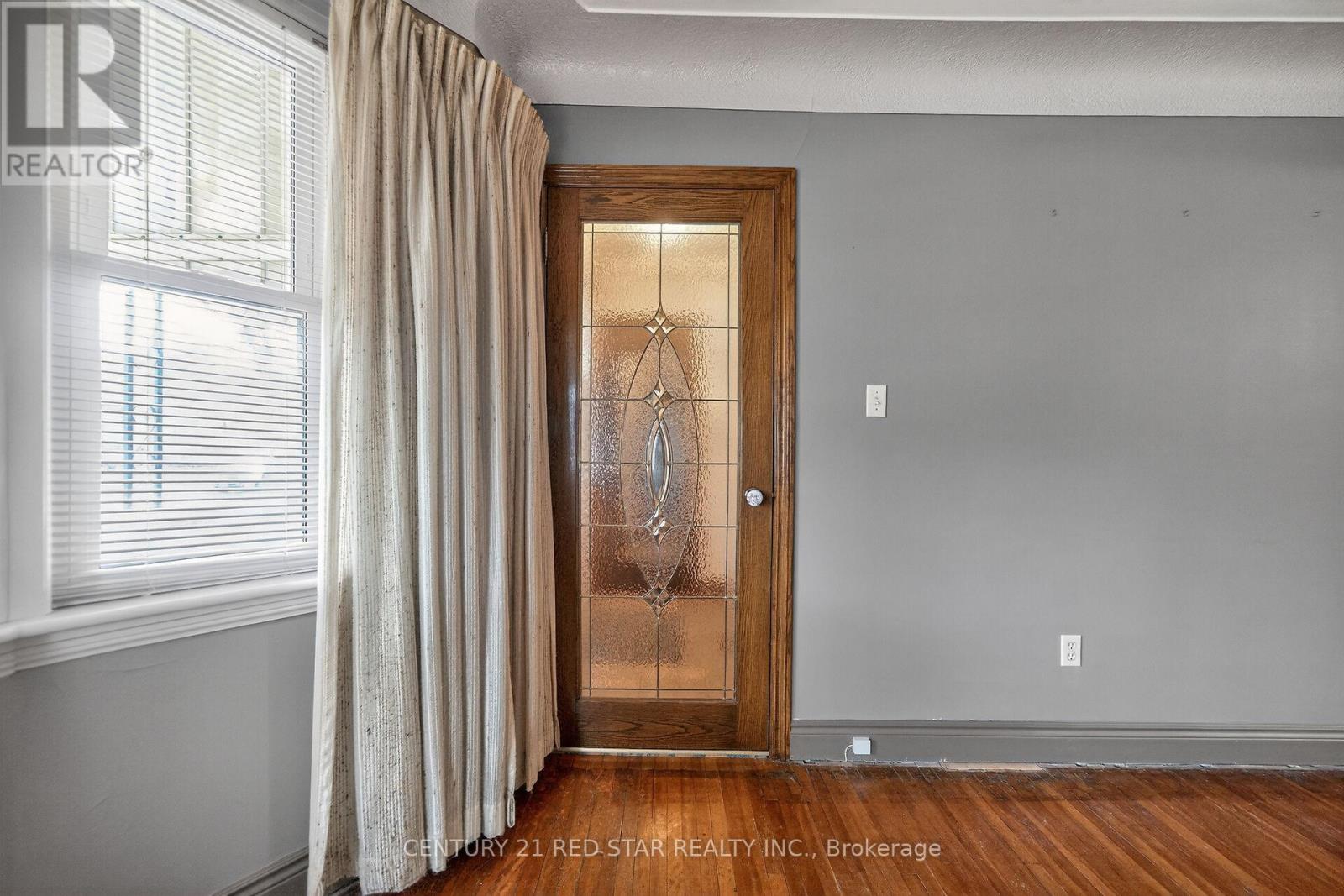 210 Huxley Avenue S, Hamilton, Ontario  L8K 2R3 - Photo 7 - X12881052