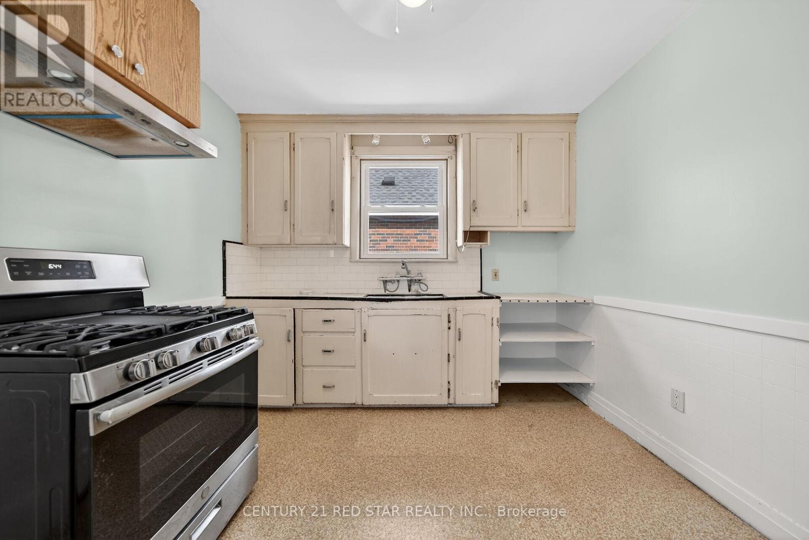 210 Huxley Avenue S, Hamilton, Ontario  L8K 2R3 - Photo 17 - X12881052