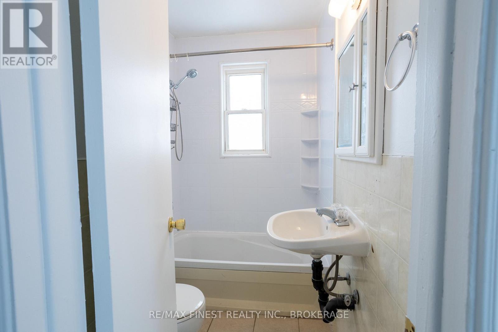 559 Macdonnell Street, Kingston, Ontario  K7K 4W9 - Photo 10 - X12812510