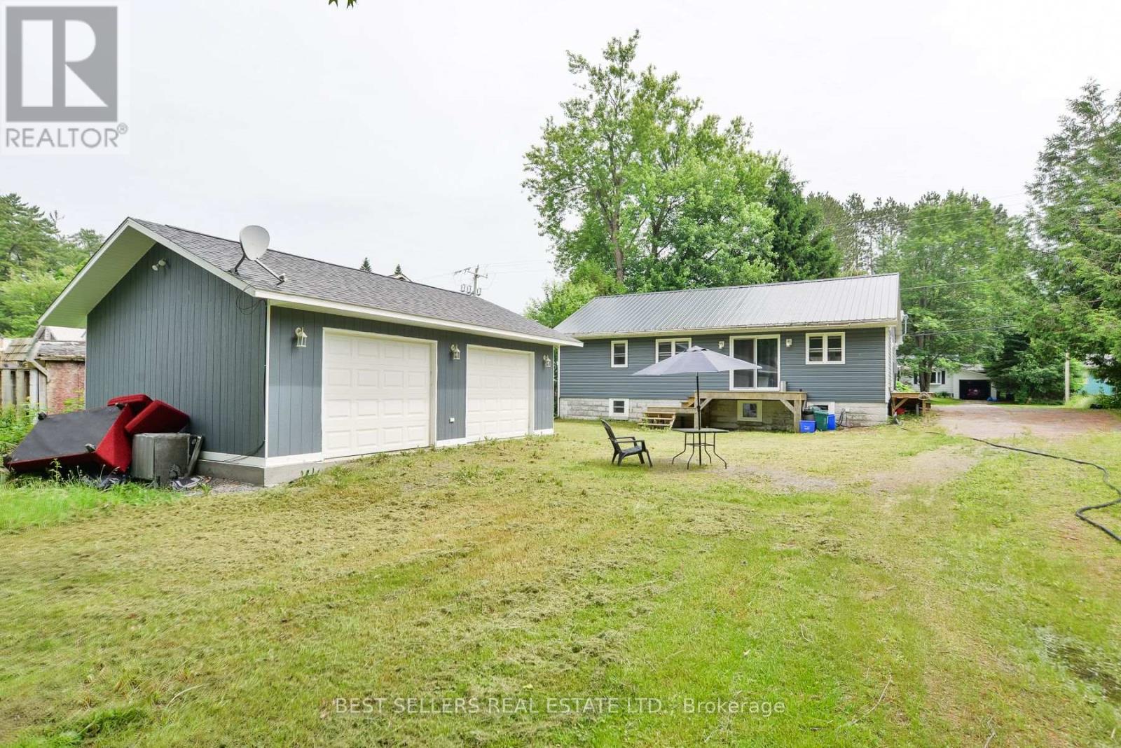 253 Maple Street, Bracebridge (Macaulay), Ontario  P1L 1K3 - Photo 7 - X12909988