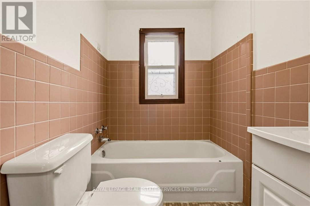 164 Macaulay Street E, Hamilton, Ontario  L8L 3X6 - Photo 11 - X12910016