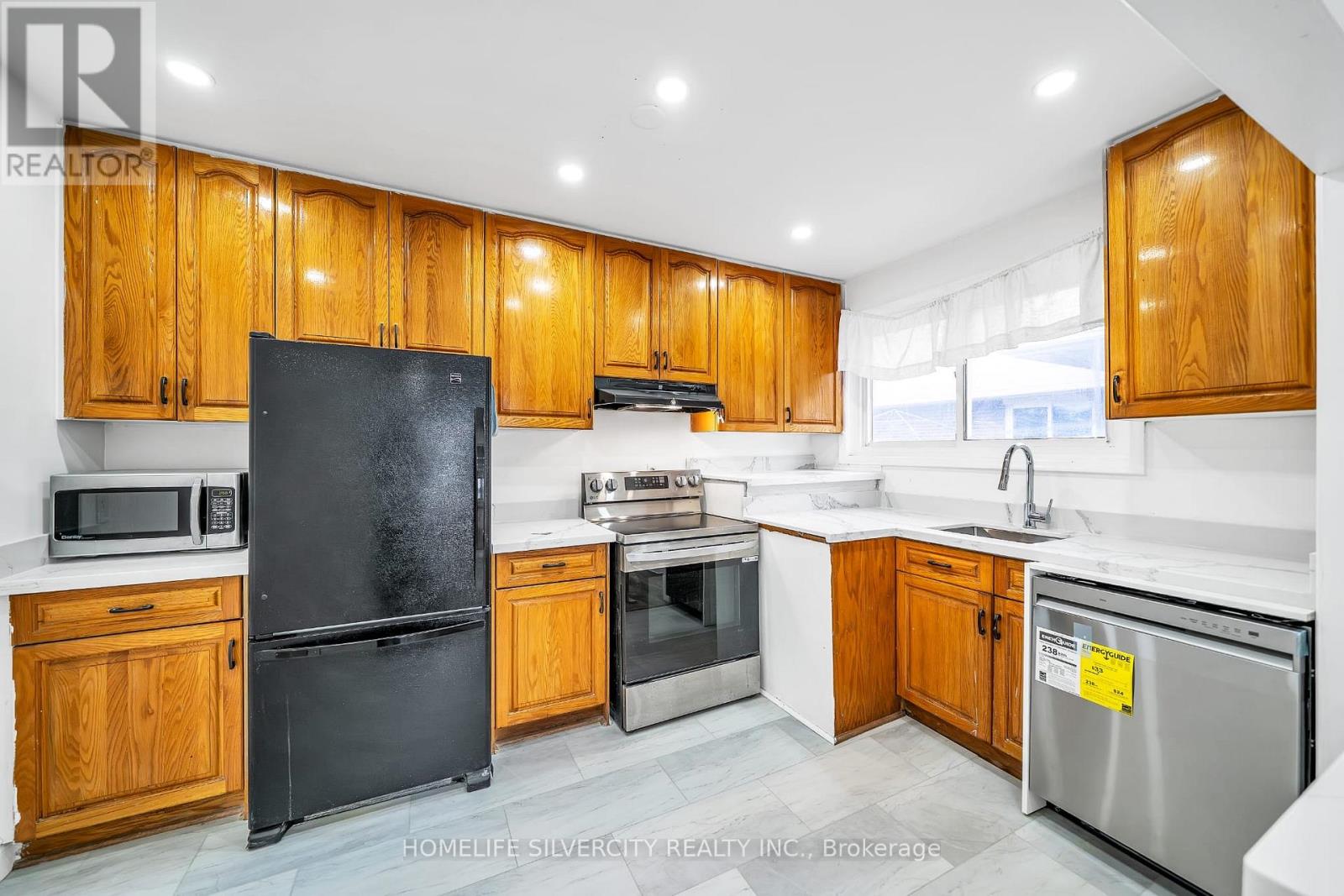 224 Livingston Road, Toronto, Ontario  M1E 1L7 - Photo 3 - E12862762