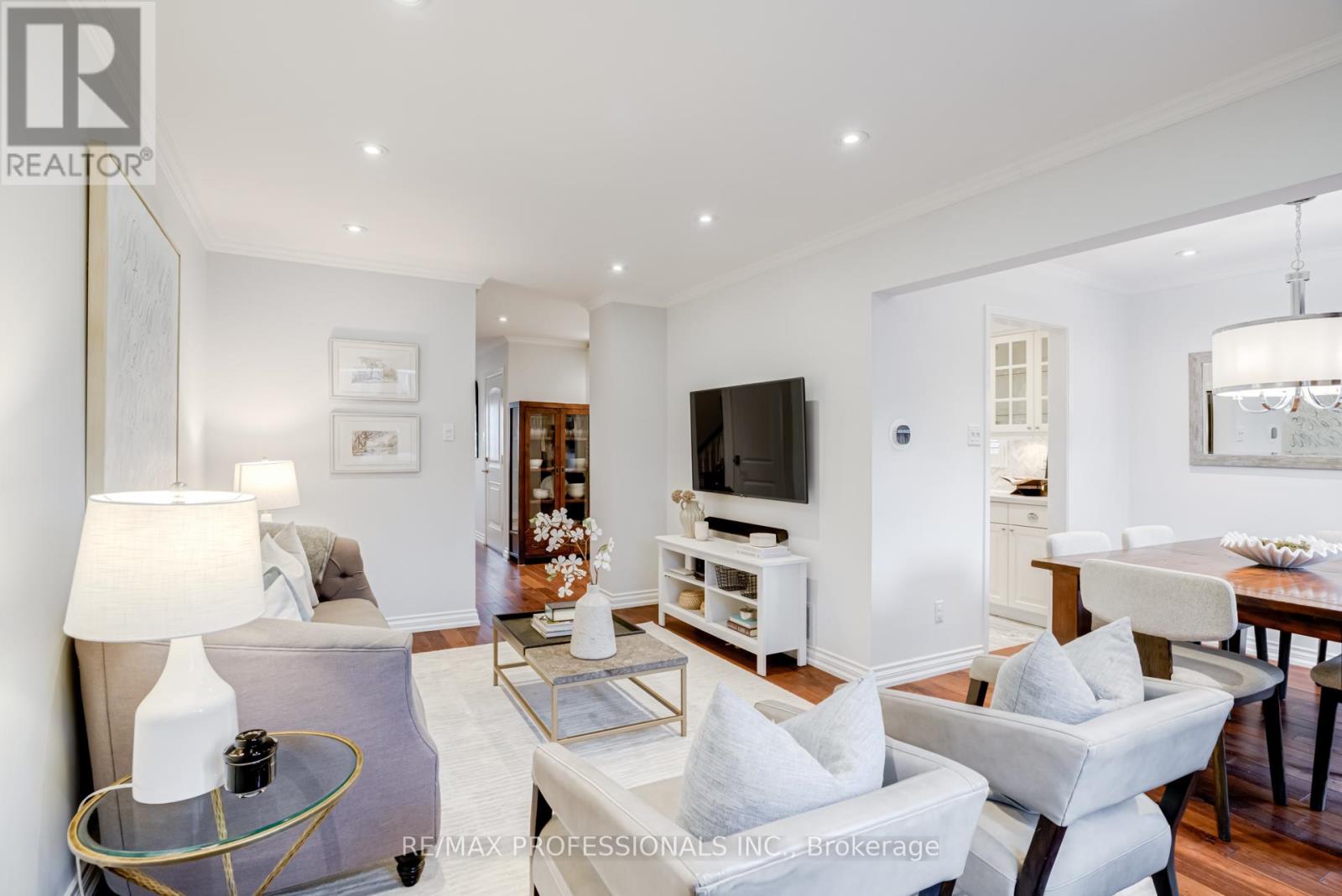 188 Lisa Crescent, Vaughan, Ontario L4J 2N3 - Photo 7 - N12907678