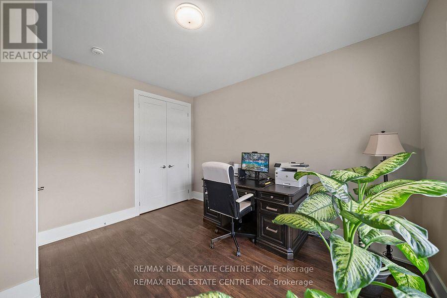 303 Sunnybrae Avenue, Innisfil (Stroud), Ontario  L9S 1E5 - Photo 34 - N12907834