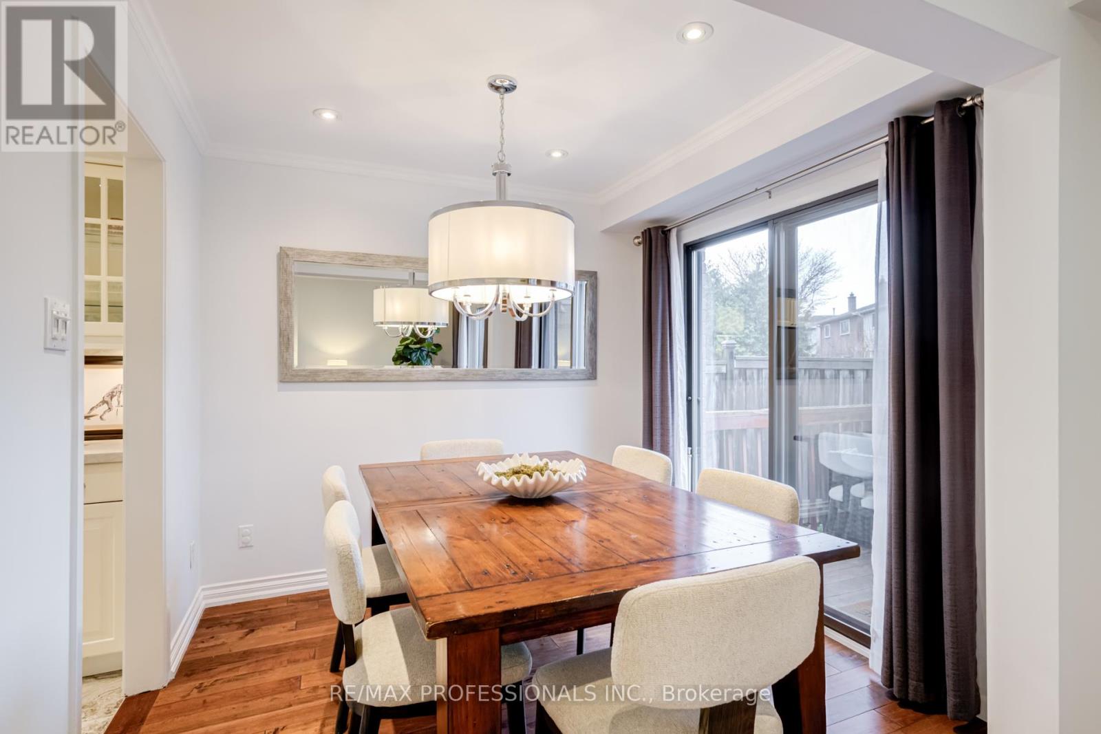 188 Lisa Crescent, Vaughan, Ontario L4J 2N3 - Photo 10 - N12907678