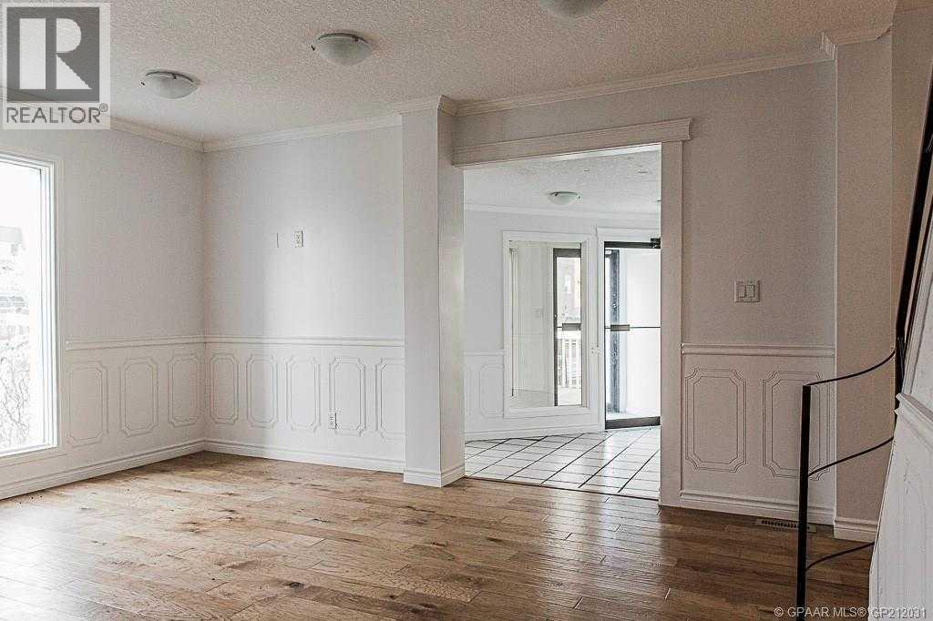 9731 100 Avenue, Grande Prairie, Alberta  T8V 0T5 - Photo 11 - A2243367