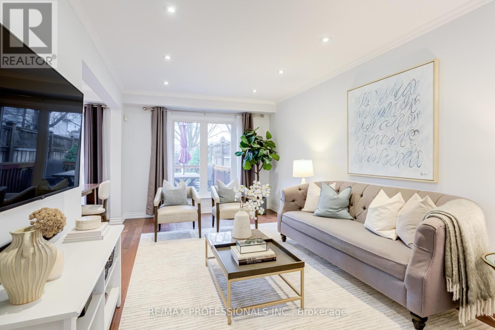 188 Lisa Crescent, Vaughan, Ontario L4J 2N3 - Photo 6 - N12907678