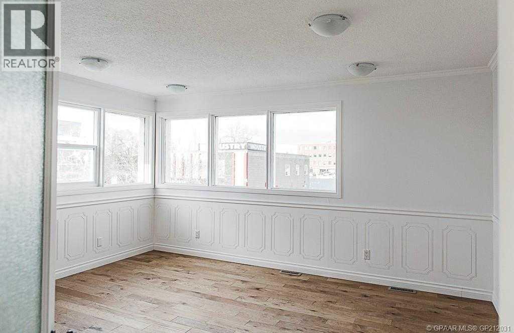 9731 100 Avenue, Grande Prairie, Alberta  T8V 0T5 - Photo 20 - A2243367