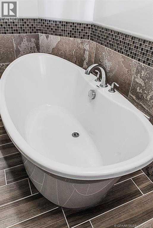 9731 100 Avenue, Grande Prairie, Alberta  T8V 0T5 - Photo 35 - A2243367