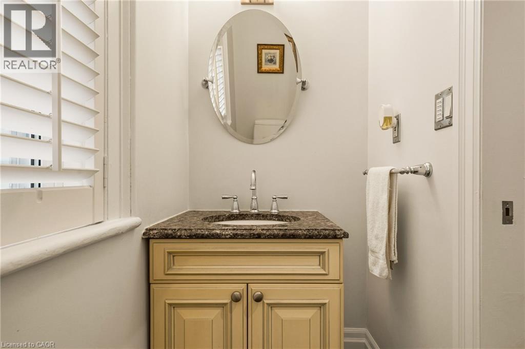 243 Hatt Street, Dundas, Ontario  L9H 2H1 - Photo 31 - 40813622