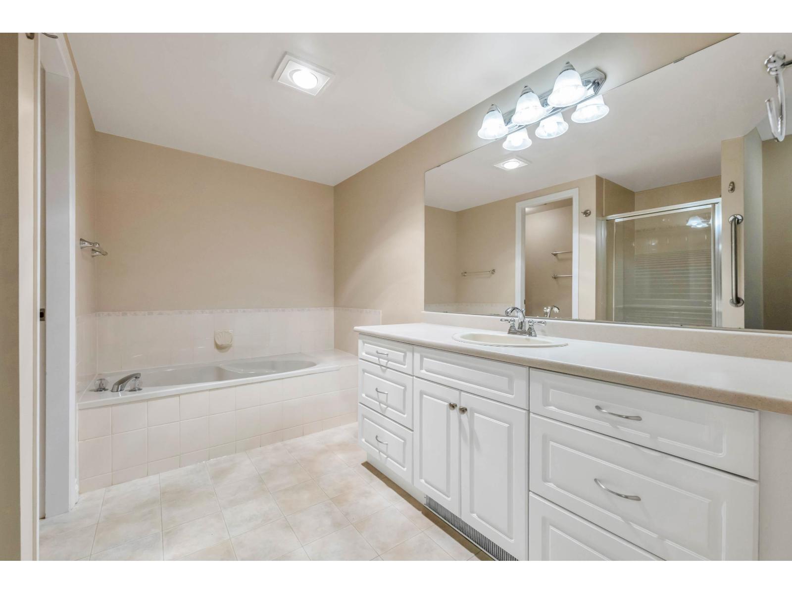 171 8737 212th Street, Langley, British Columbia  V1M 2C8 - Photo 16 - R3090032