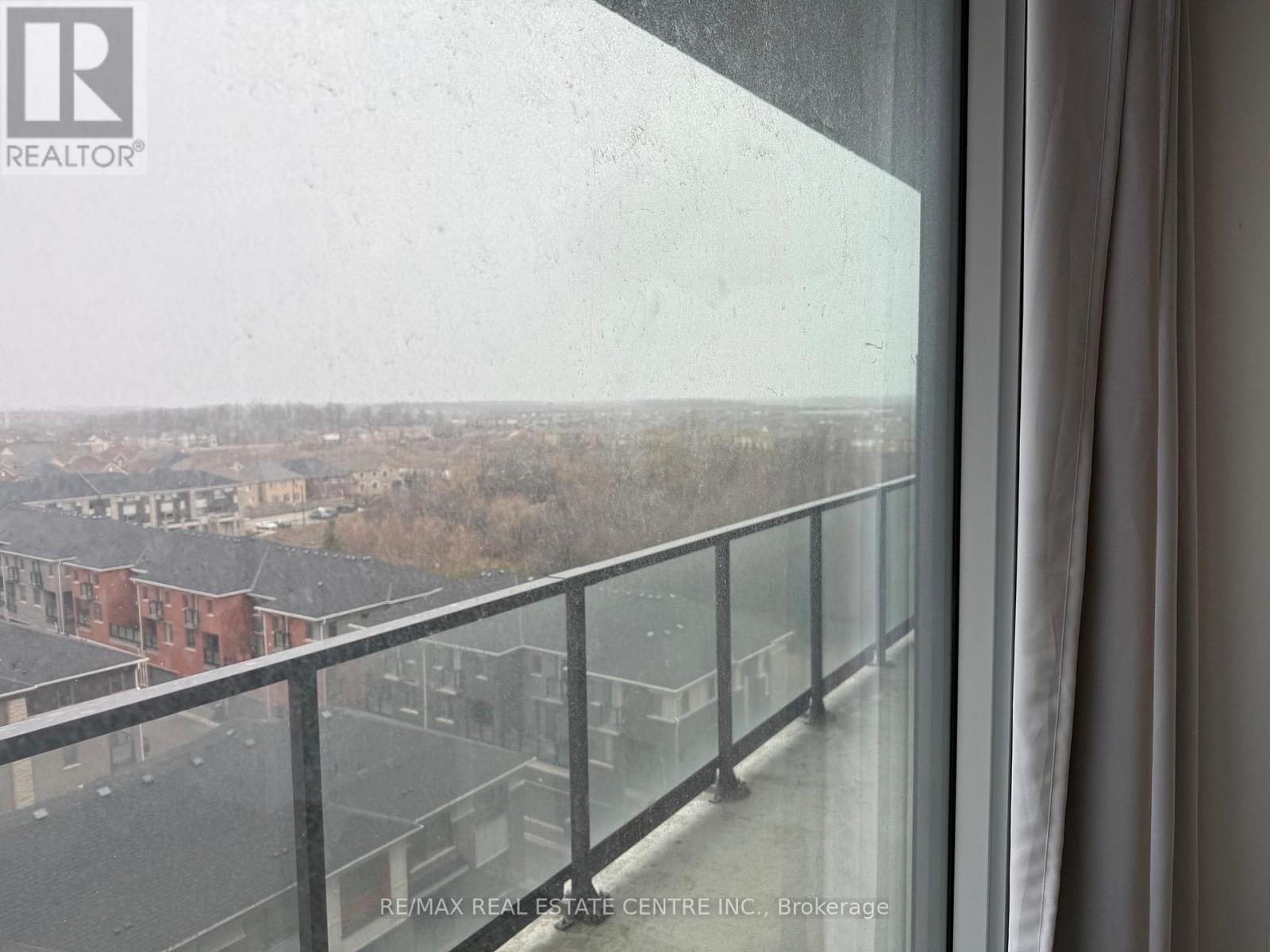 809 - 225 Veteran Drive, Brampton, Ontario  L7A 5L7 - Photo 9 - W12869834