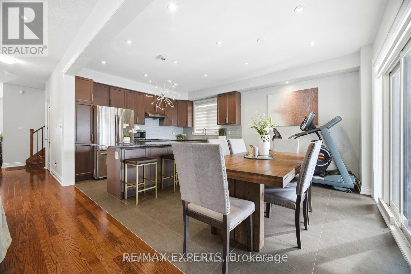 5 Mugford Crescent, Brampton, Ontario  L6Y 6A7 - Photo 12 - W12909452