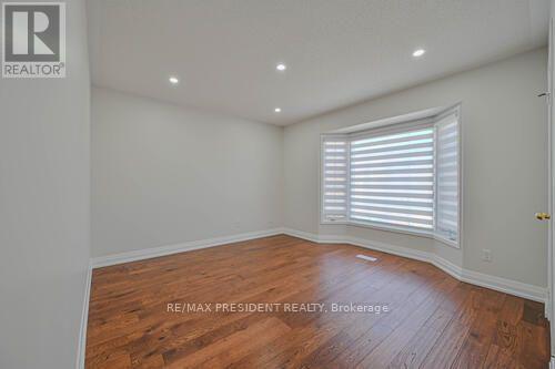 3 Rambling Oak Drive, Brampton, Ontario L7A 3X4 - Photo 7 - W12903616