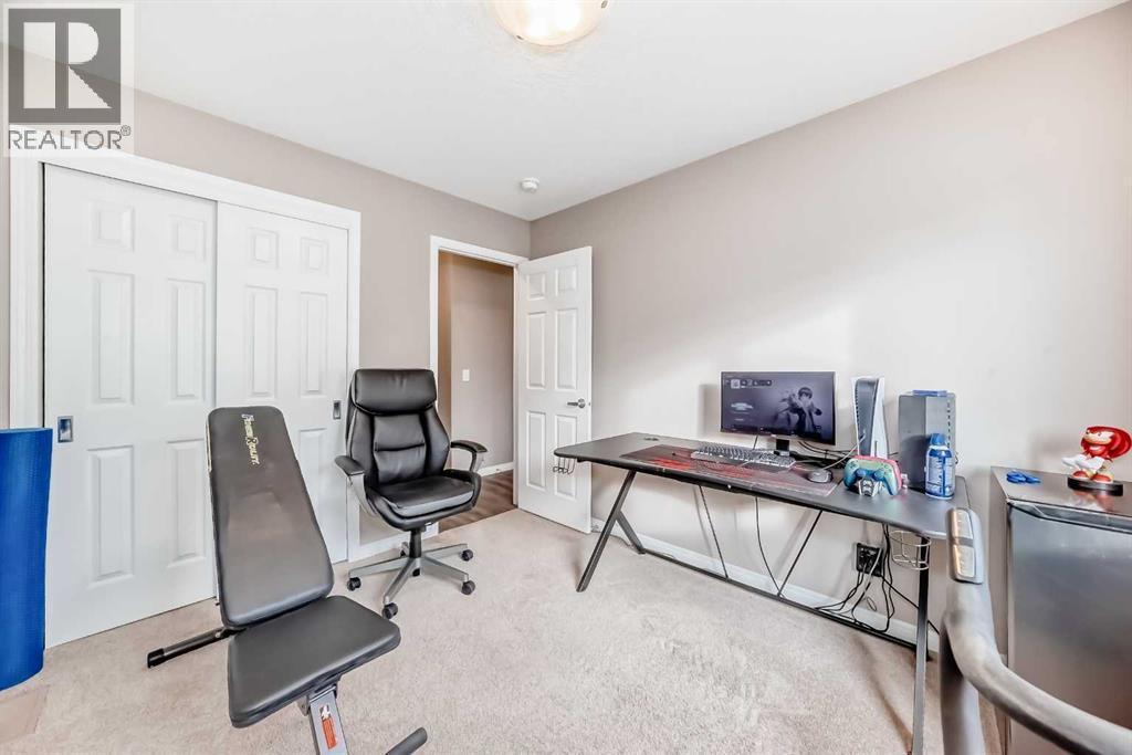 82 Hillcrest Square SW, Airdrie, Alberta  T4B 4H9 - Photo 22 - A2285277