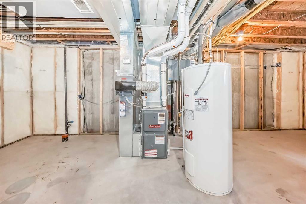 82 Hillcrest Square SW, Airdrie, Alberta  T4B 4H9 - Photo 26 - A2285277