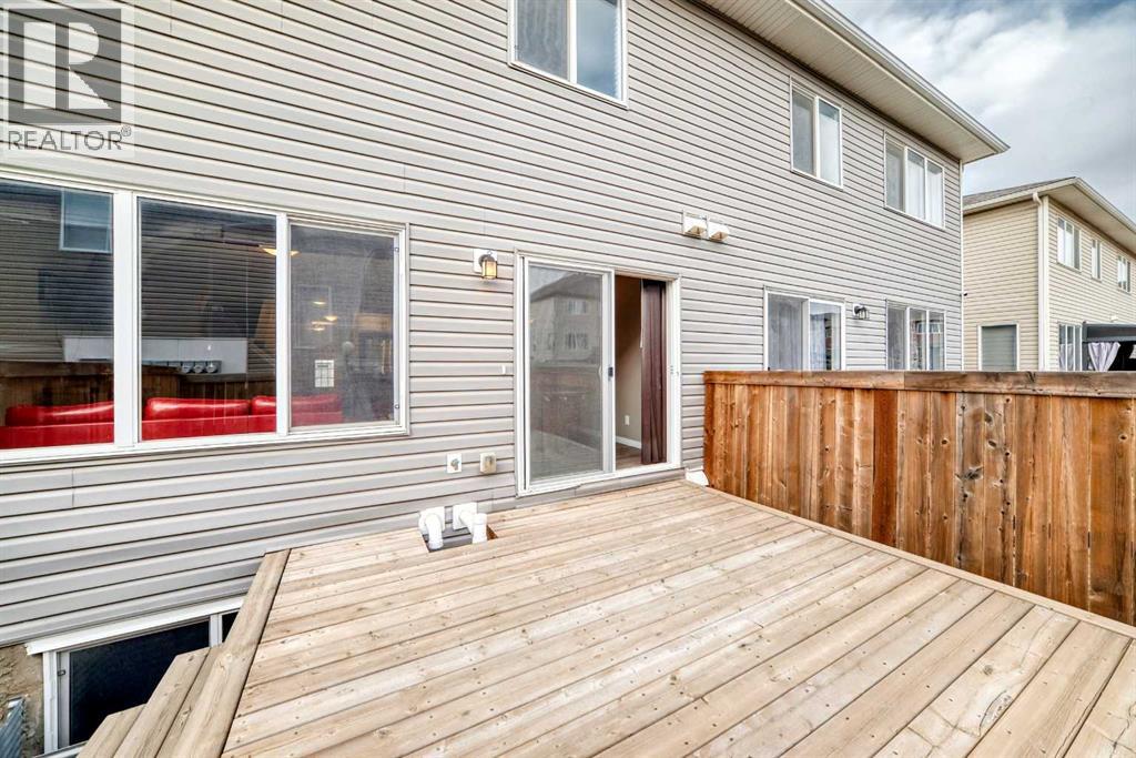 82 Hillcrest Square SW, Airdrie, Alberta  T4B 4H9 - Photo 31 - A2285277