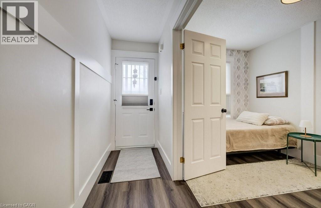 68 Harris Avenue Unit# D, Brantford, Ontario  N3R 2E9 - Photo 4 - 40812417