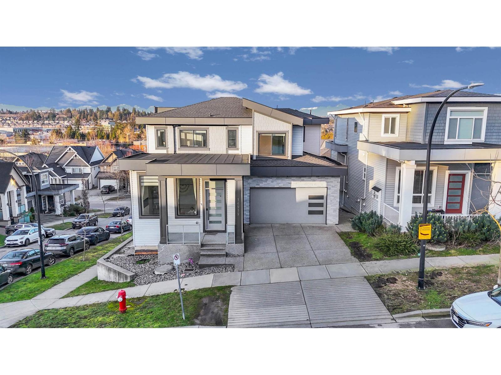 14919 62a Avenue, Surrey, British Columbia  V3S 7X3 - Photo 2 - R3102146