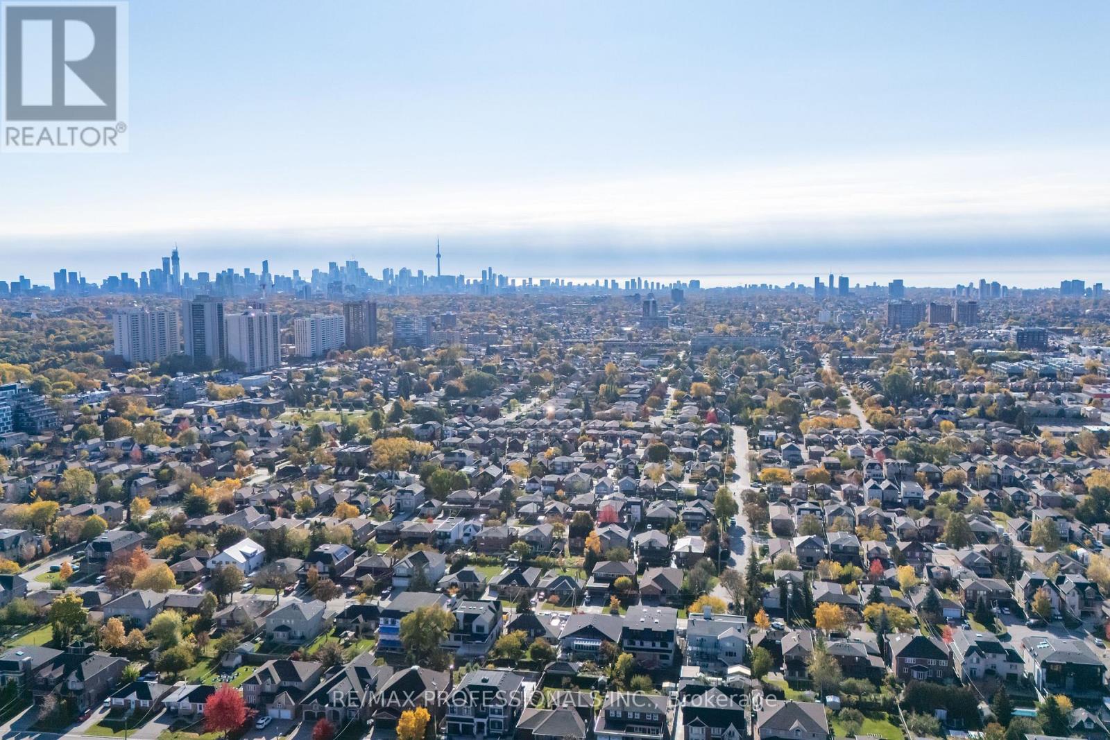 745 Glengrove Avenue W, Toronto, Ontario  M6B 2J7 - Photo 49 - W12910082