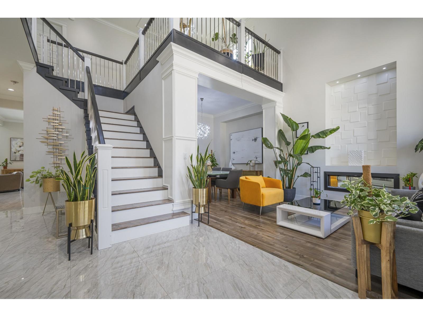 5876 139A STREET, Surrey, British Columbia