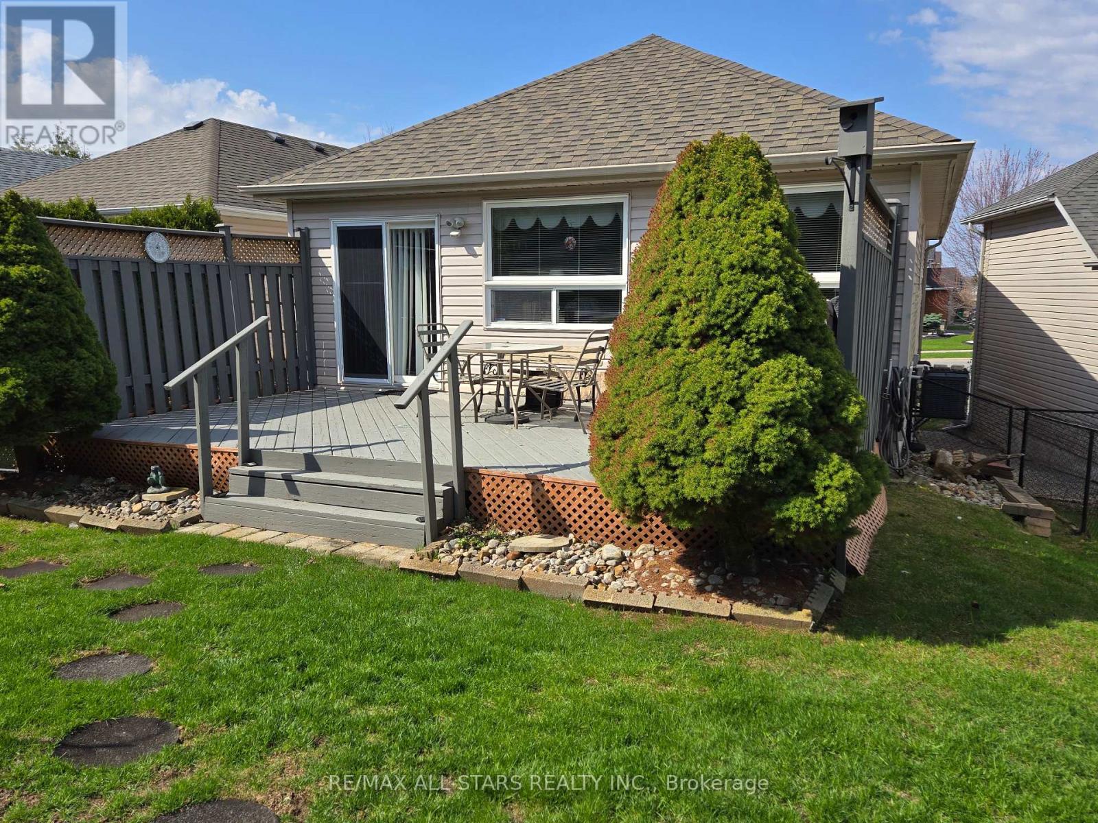 478 Abound Crescent, Peterborough (Ashburnham Ward 4), Ontario  K0L 2H0 - Photo 3 - X12910332