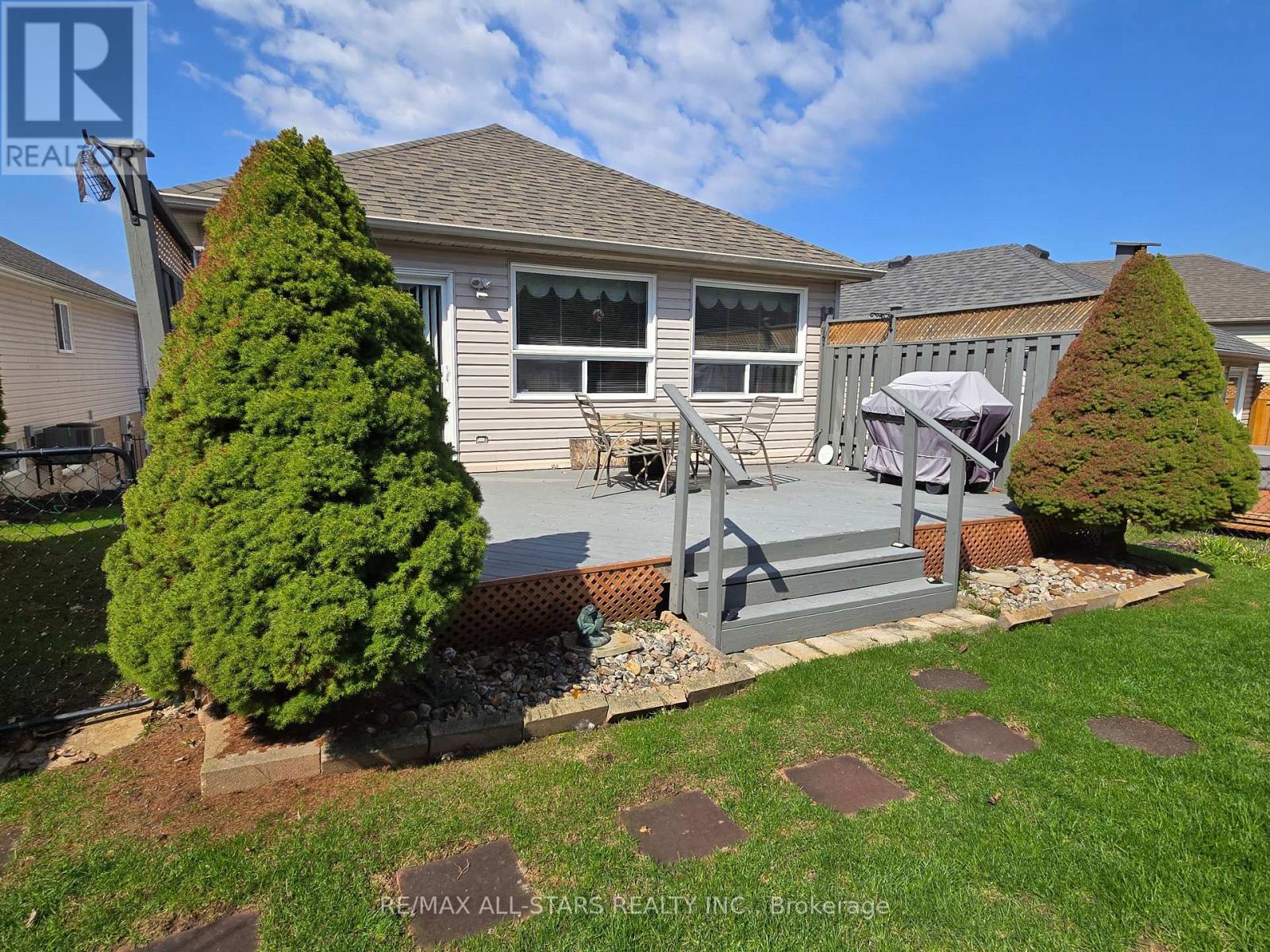 478 Abound Crescent, Peterborough (Ashburnham Ward 4), Ontario  K0L 2H0 - Photo 4 - X12910332