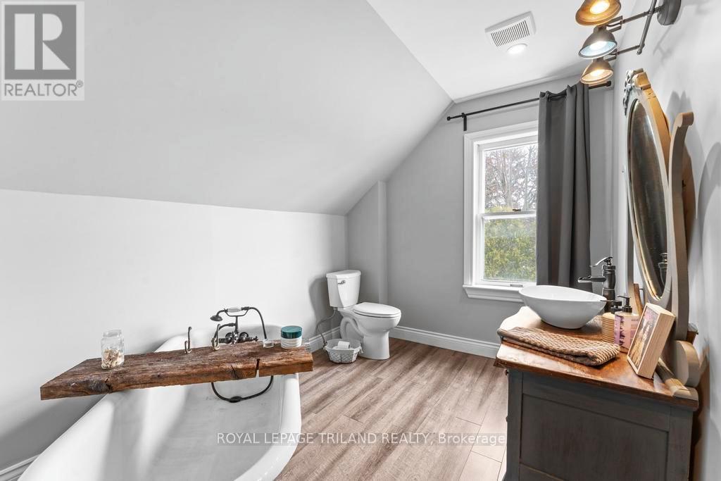 36032 Greenway Road, South Huron, Ontario  N0M 2K0 - Photo 35 - X12910218