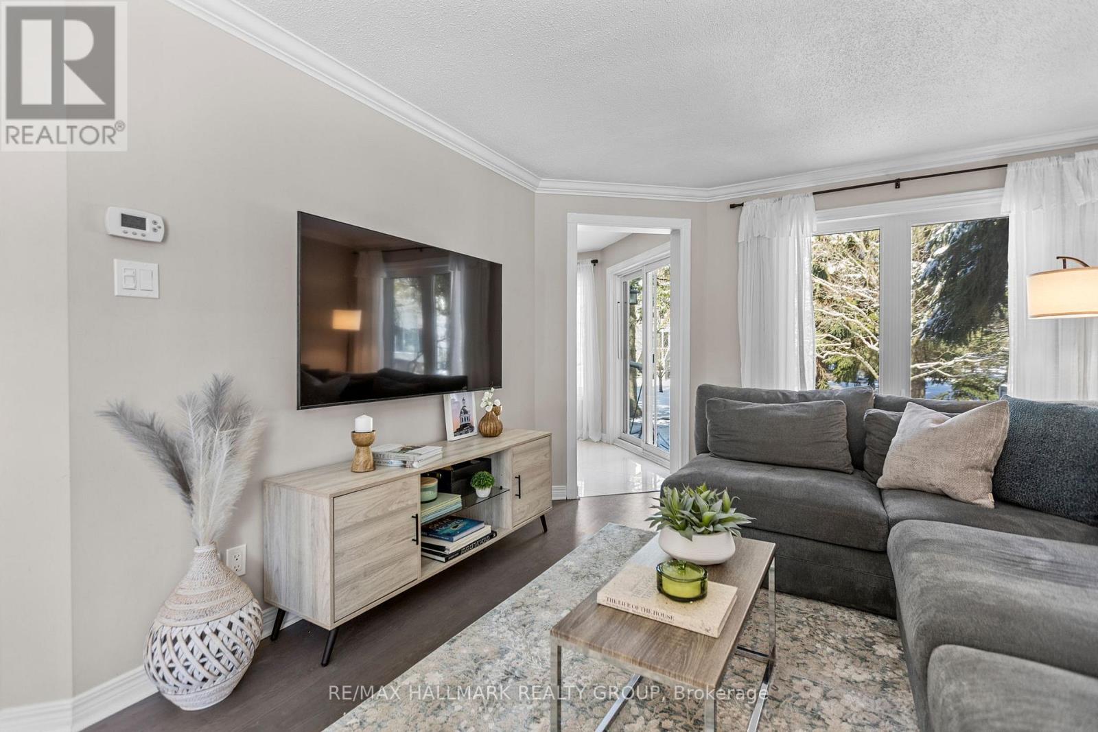 47 Grandcourt Drive, Ottawa, Ontario  K2G 5W9 - Photo 10 - X12910120