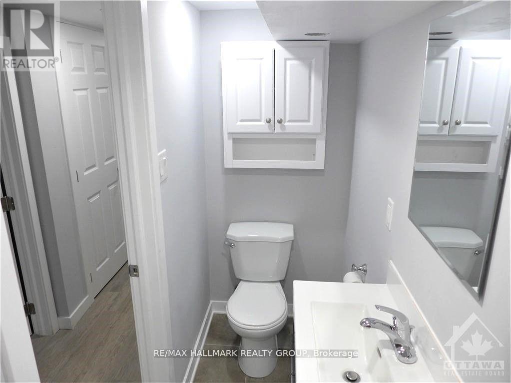 A - 15 Marier Avenue, Ottawa, Ontario  K1L 5S6 - Photo 10 - X12910132