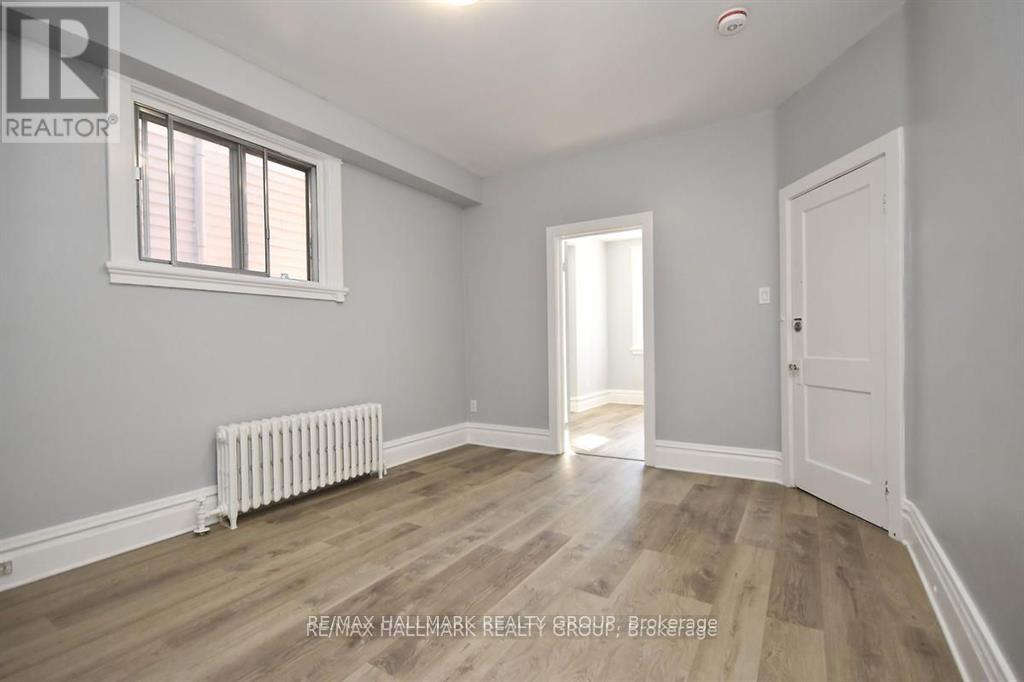 A - 15 Marier Avenue, Ottawa, Ontario  K1L 5S6 - Photo 14 - X12910132