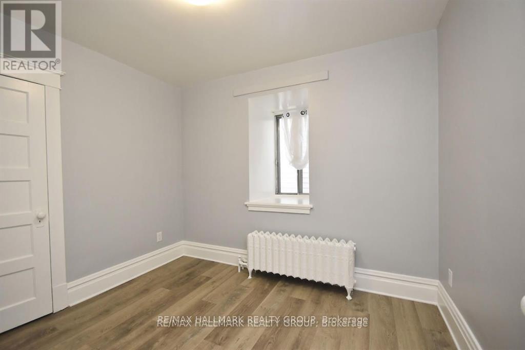A - 15 Marier Avenue, Ottawa, Ontario  K1L 5S6 - Photo 15 - X12910132