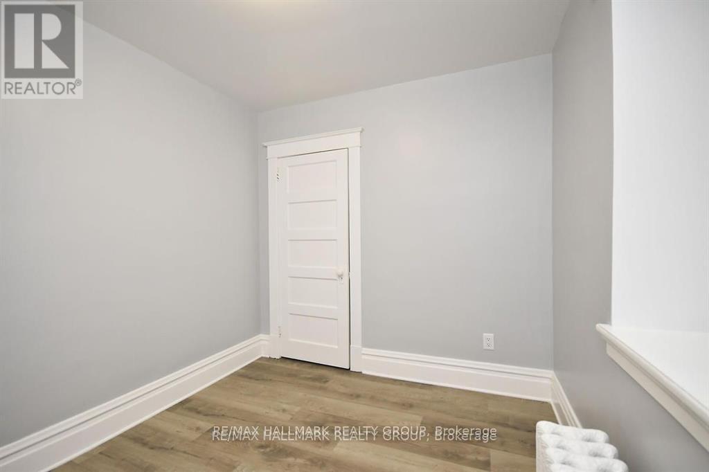 A - 15 Marier Avenue, Ottawa, Ontario  K1L 5S6 - Photo 16 - X12910132