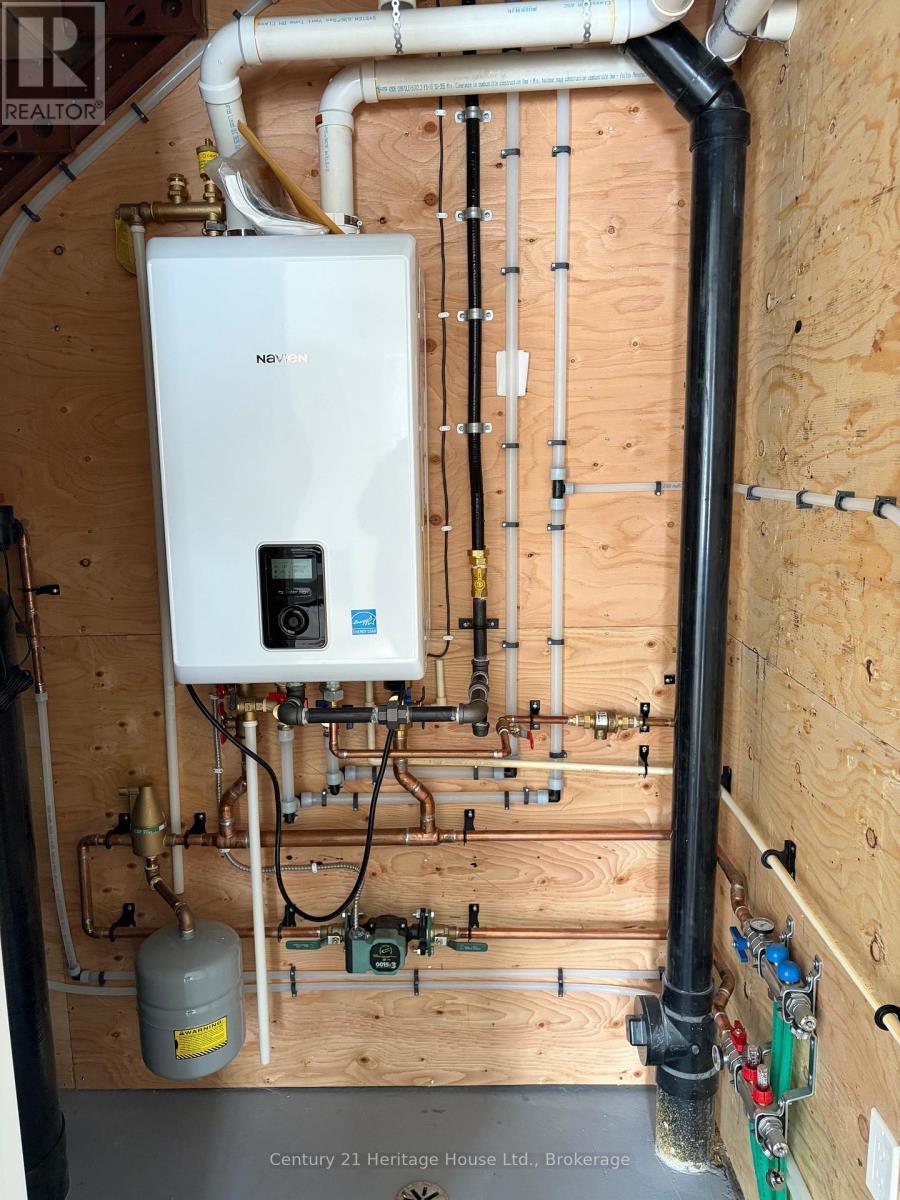 4 - 229 Bruce Street S, West Grey, Ontario  N0G 1R0 - Photo 24 - X12468225