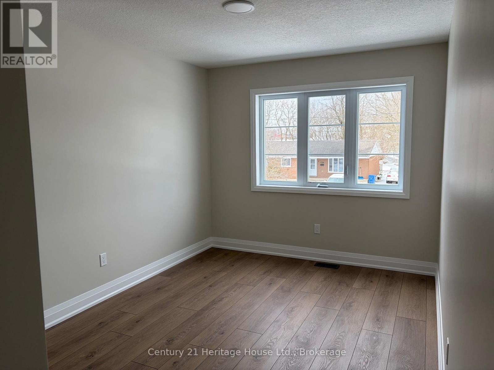 4 - 229 Bruce Street S, West Grey, Ontario  N0G 1R0 - Photo 21 - X12468225