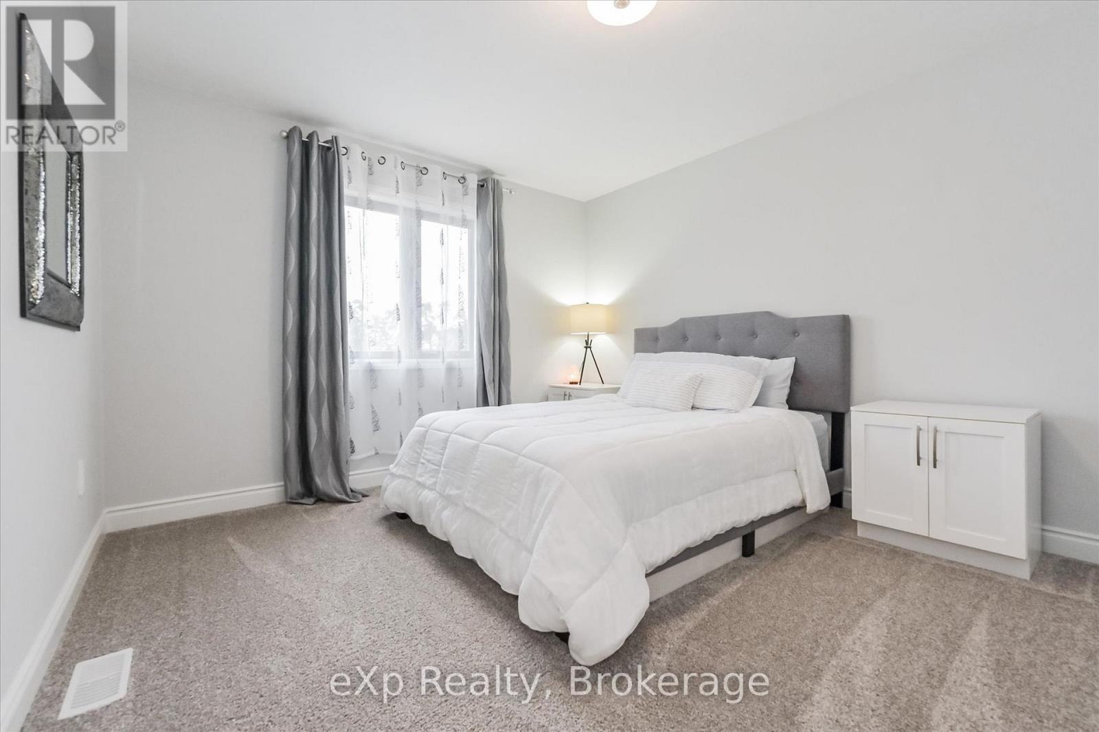 62 Haylock Avenue, Centre Wellington, Ontario  N0B 1S0 - Photo 27 - X12908126