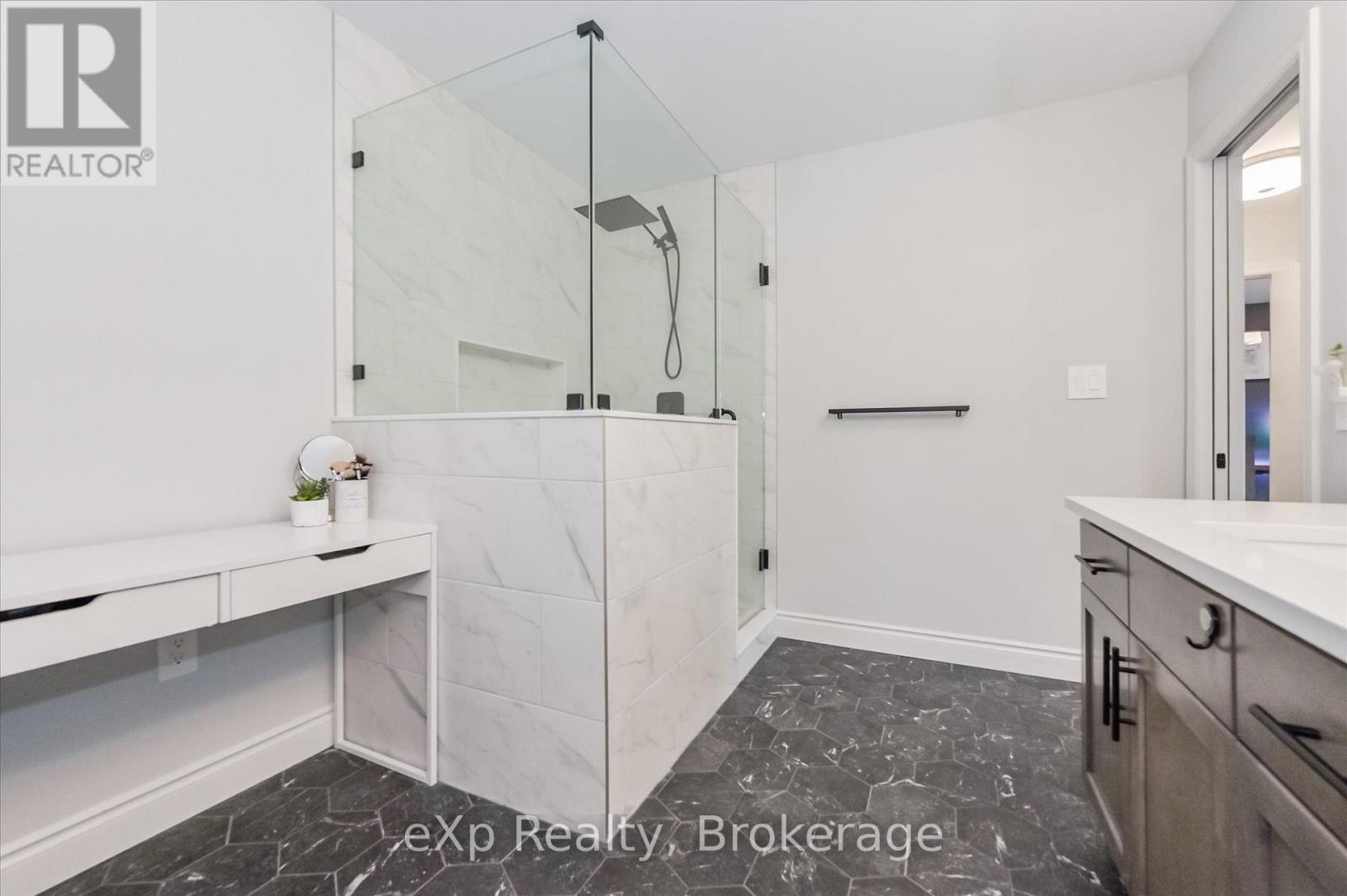 62 Haylock Avenue, Centre Wellington, Ontario  N0B 1S0 - Photo 34 - X12908126