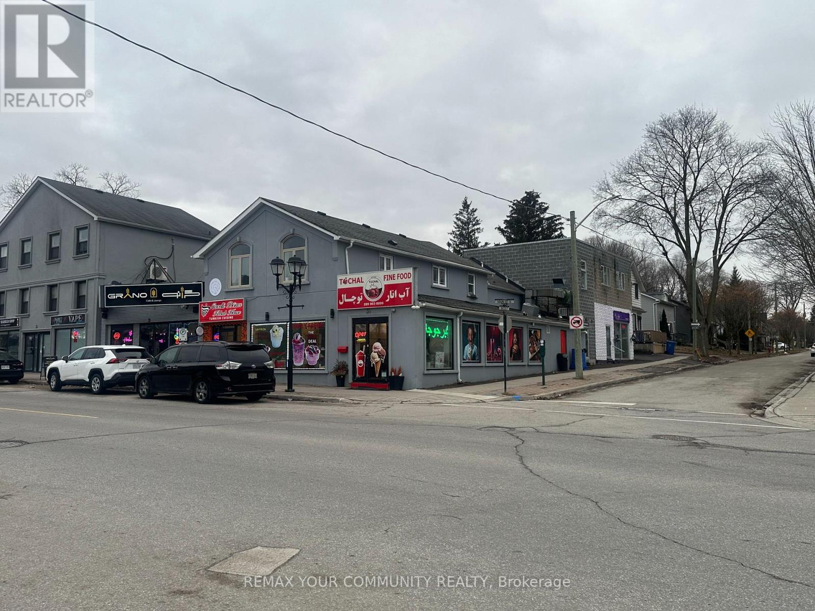 30-32 Main Street S, Newmarket, Ontario  L3Y 3Y3 - Photo 3 - N12856412