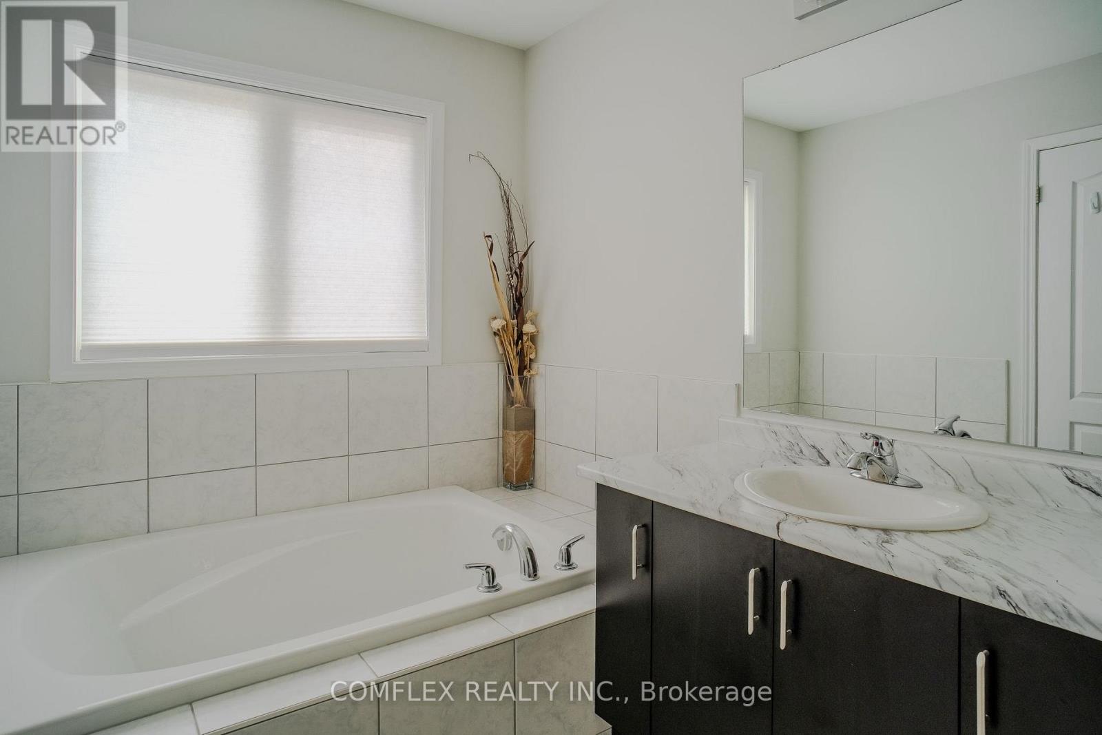 9 Barfoot Street, Collingwood, Ontario  L9Y 3Y7 - Photo 23 - S12852908