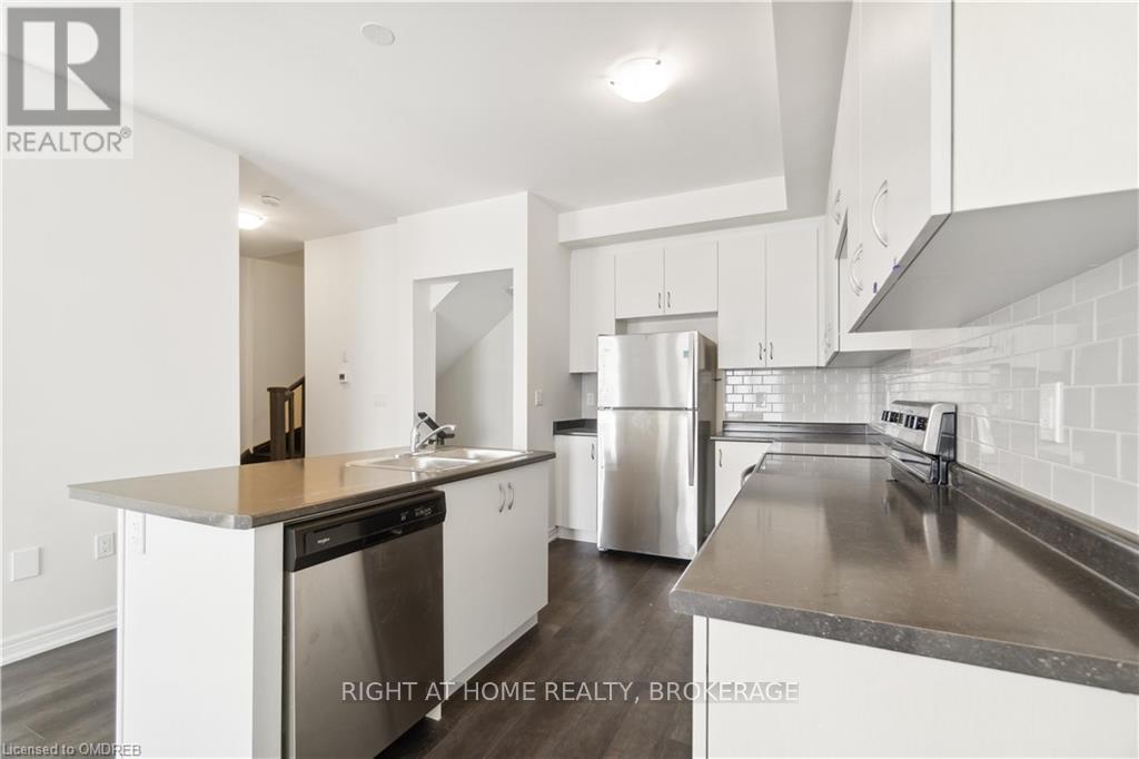 8 - 40 Zinfandel Drive, Hamilton (Fruitland), Ontario  L8E 0L1 - Photo 11 - X12910112