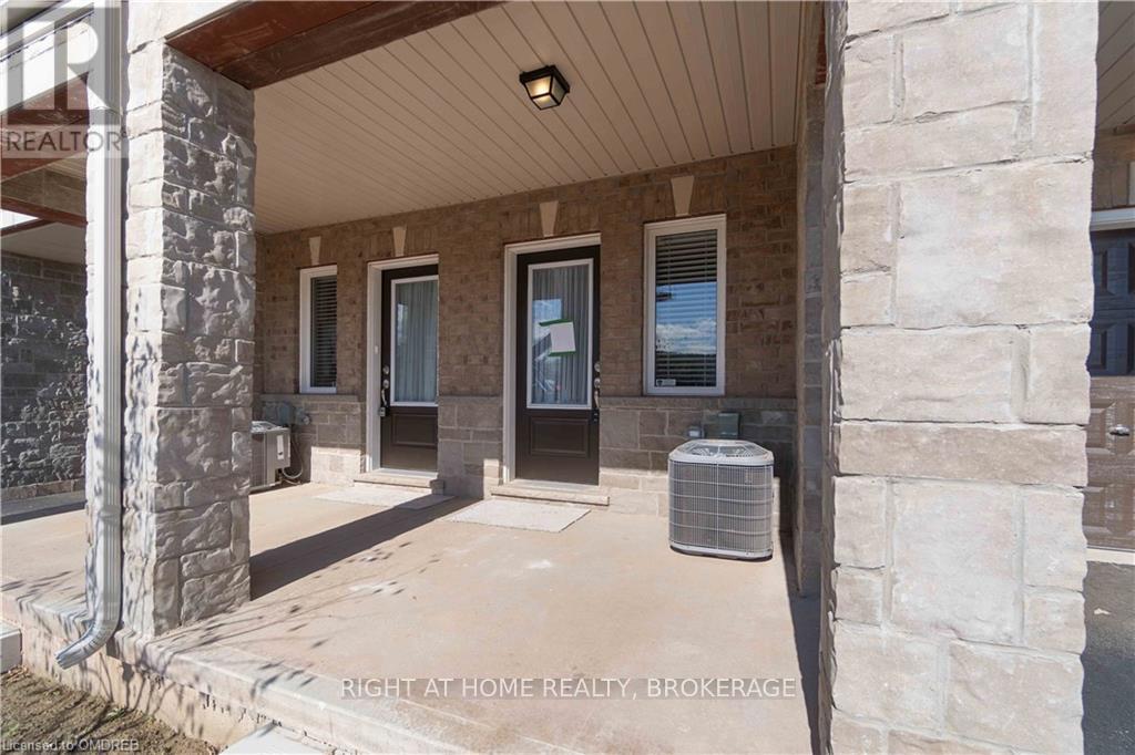 8 - 40 Zinfandel Drive, Hamilton (Fruitland), Ontario  L8E 0L1 - Photo 21 - X12910112