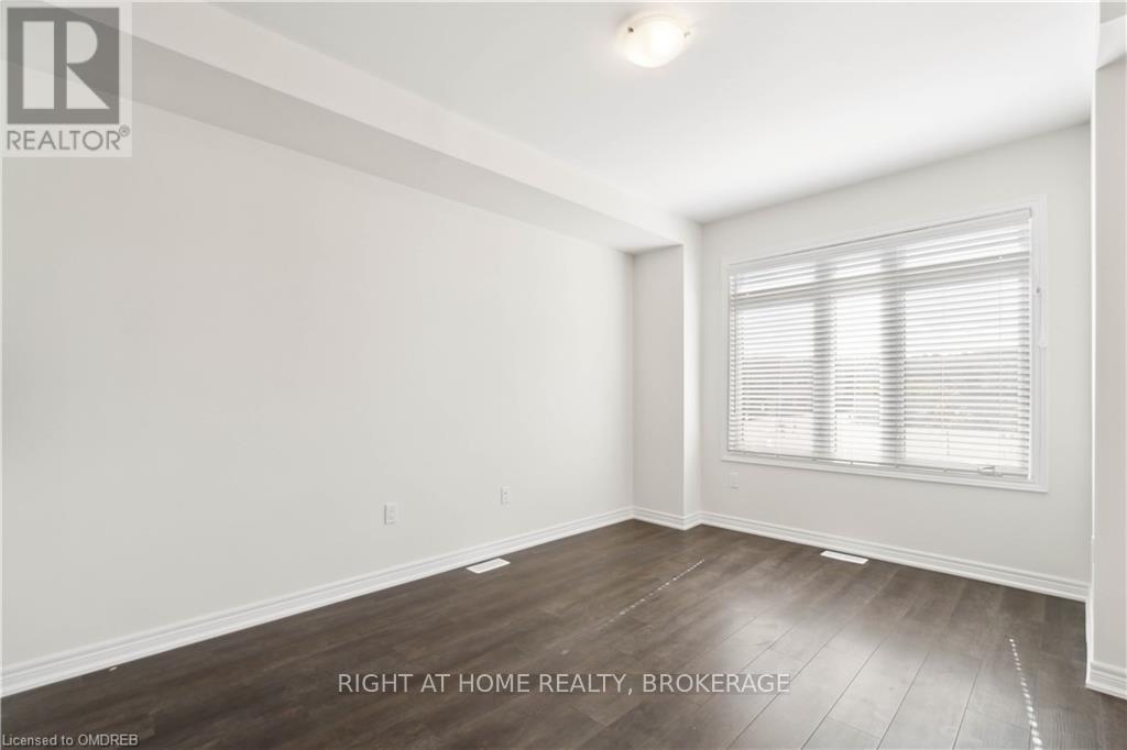 8 - 40 Zinfandel Drive, Hamilton (Fruitland), Ontario  L8E 0L1 - Photo 23 - X12910112