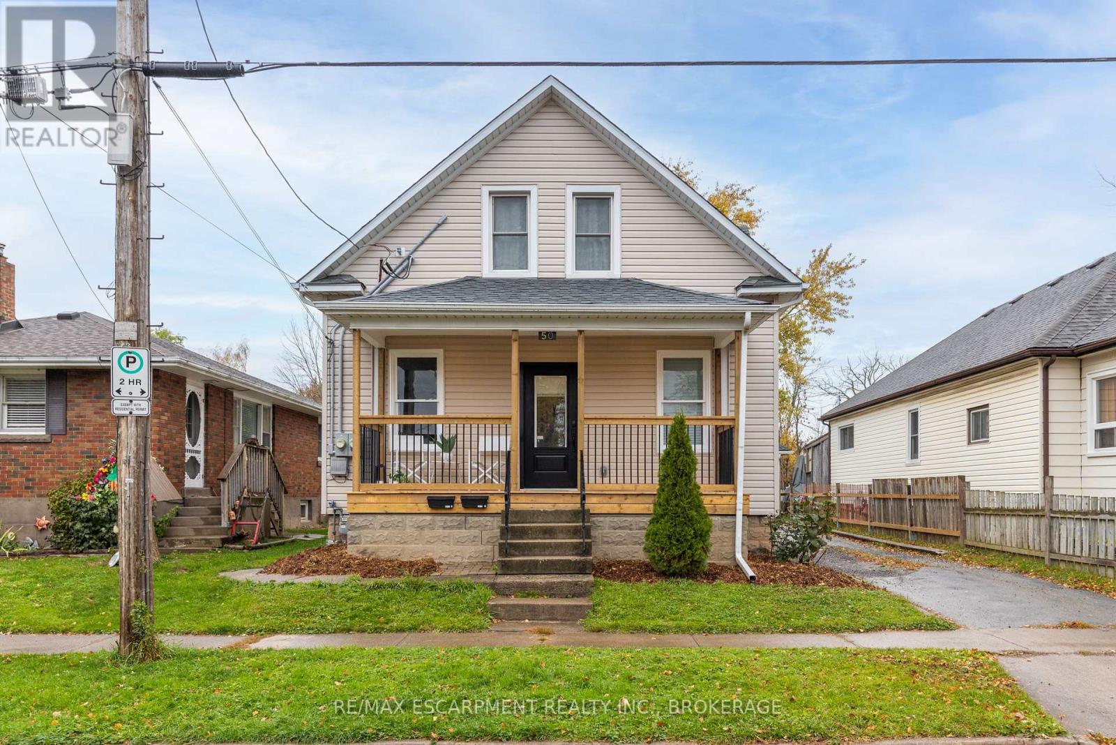 50 Fifth Street, Welland (Lincoln/crowland), Ontario  L3B 4Z5 - Photo 1 - X12910200