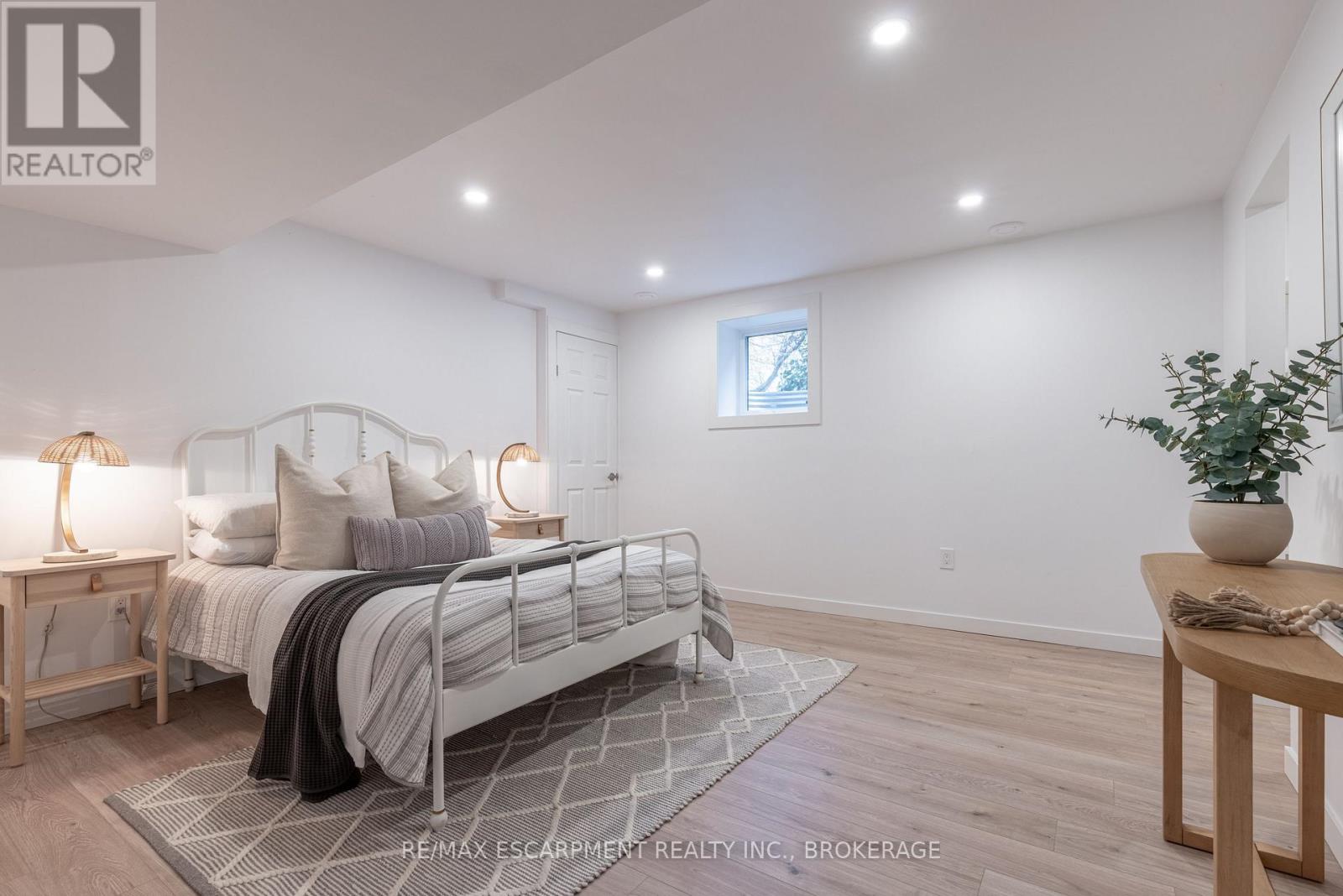 50 Fifth Street, Welland (Lincoln/crowland), Ontario  L3B 4Z5 - Photo 19 - X12910200