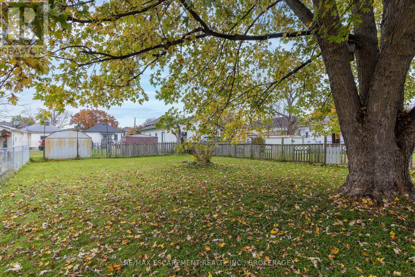 50 Fifth Street, Welland (Lincoln/crowland), Ontario  L3B 4Z5 - Photo 26 - X12910200