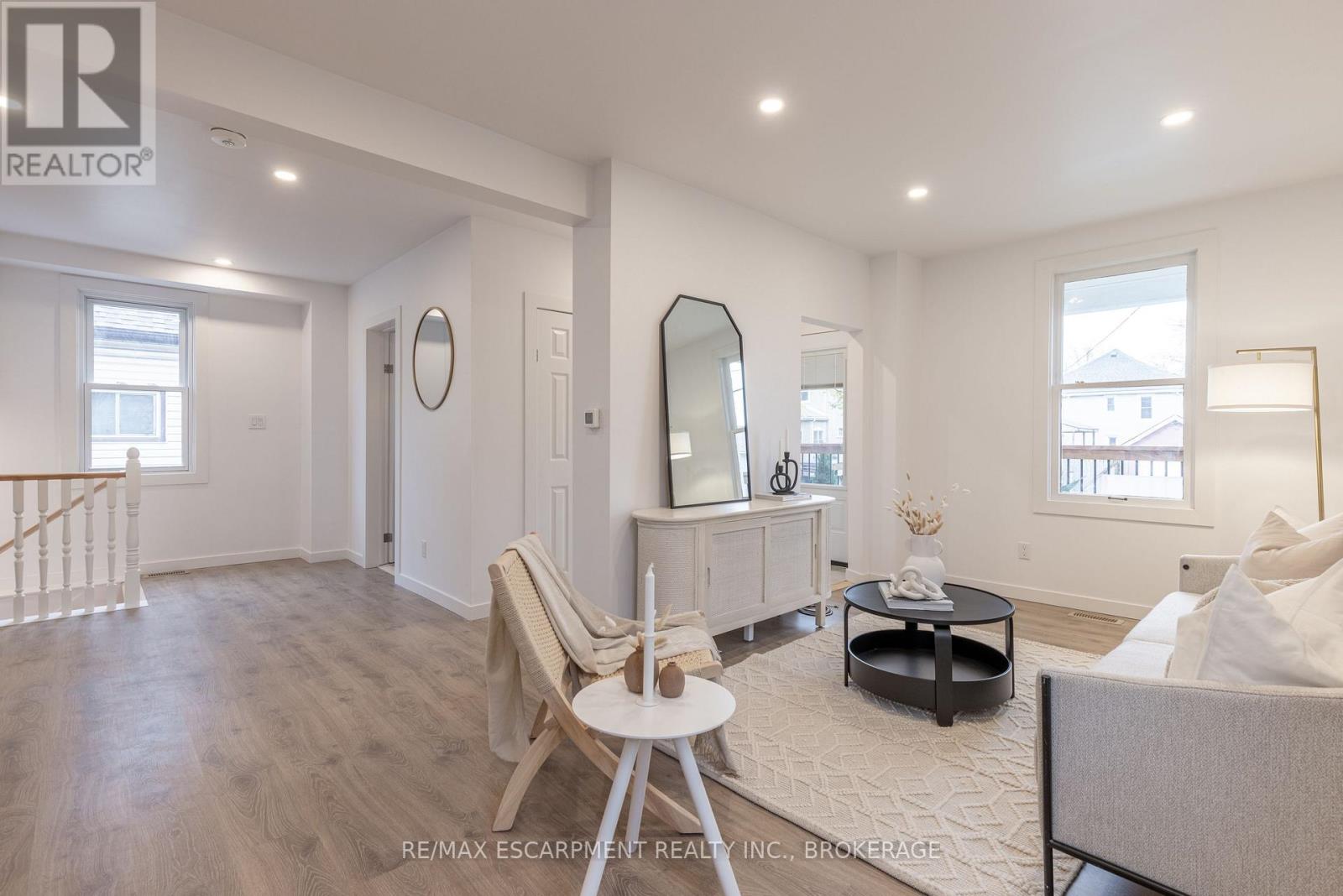 50 Fifth Street, Welland (Lincoln/crowland), Ontario  L3B 4Z5 - Photo 7 - X12910200